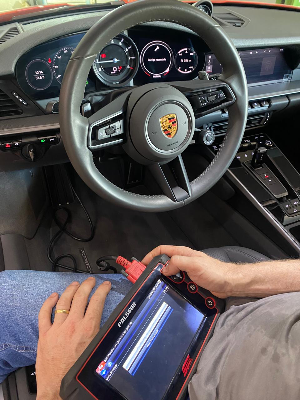 Diagnóstico eletrônico em Porsche 911